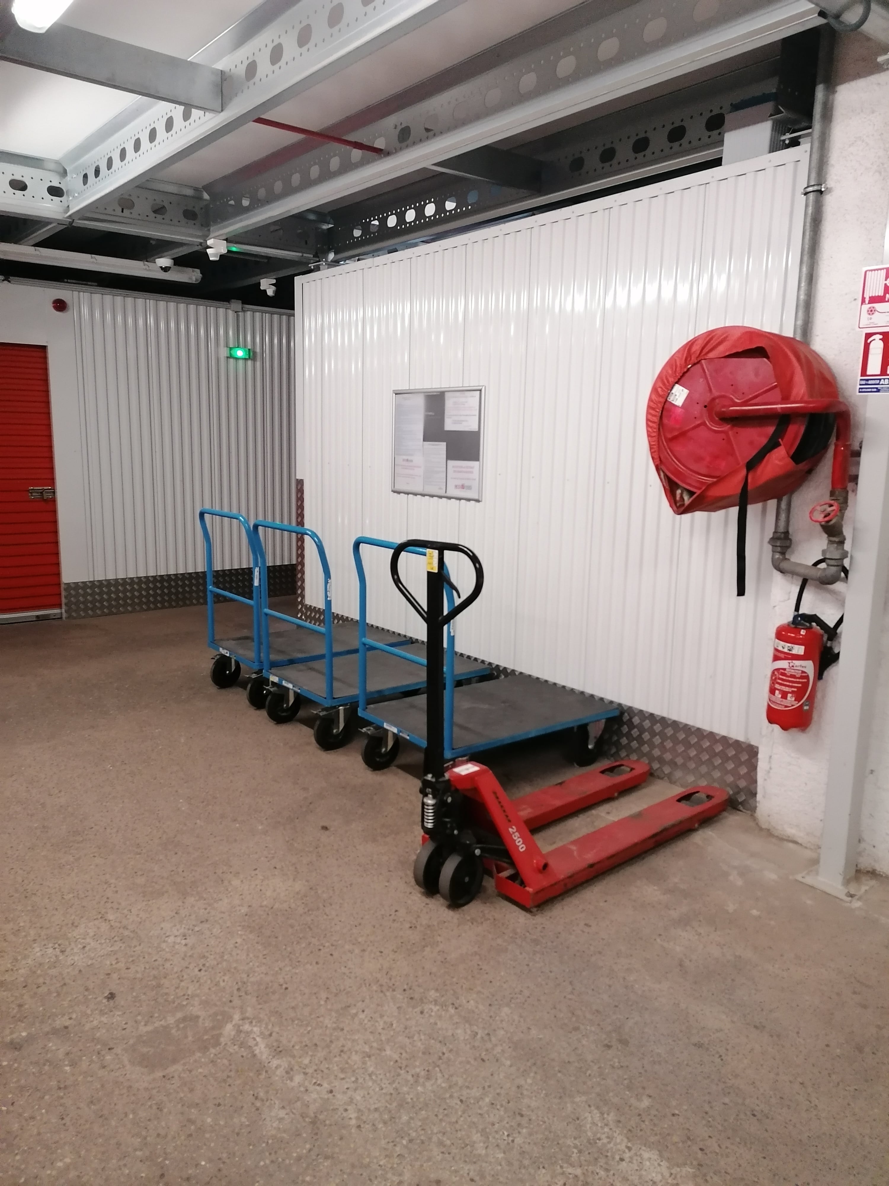 LOC1BOX FREJUS - Photo 4