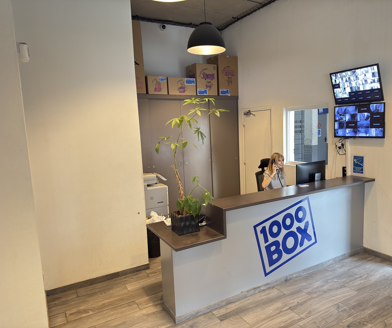 1000 BOX PARIS – IVRY - Photo 1