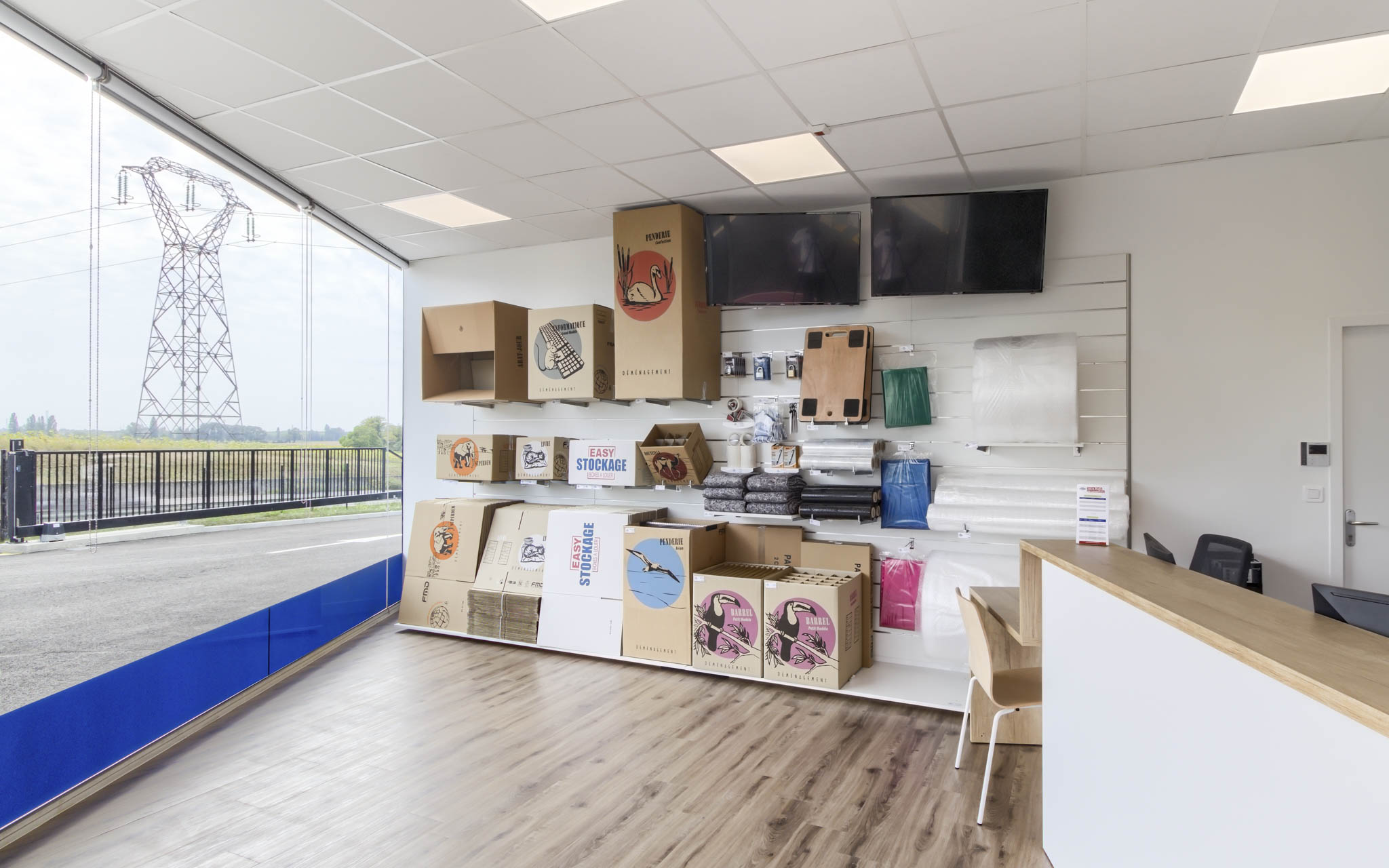 EASY STOCKAGE SAUMUR - Photo 1